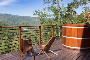 Deck - Hot tub