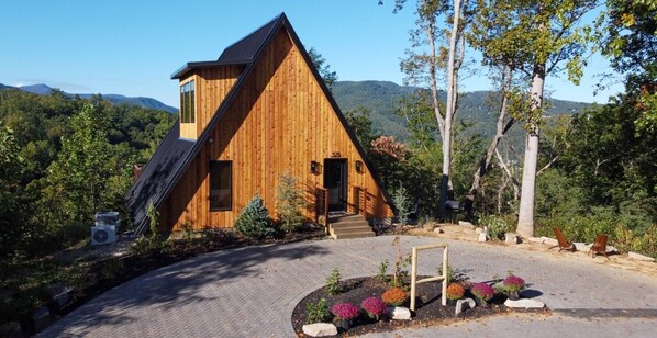 Little Fox Hideaway - Incredible New A-Frame Nestled in the Mountains (432)