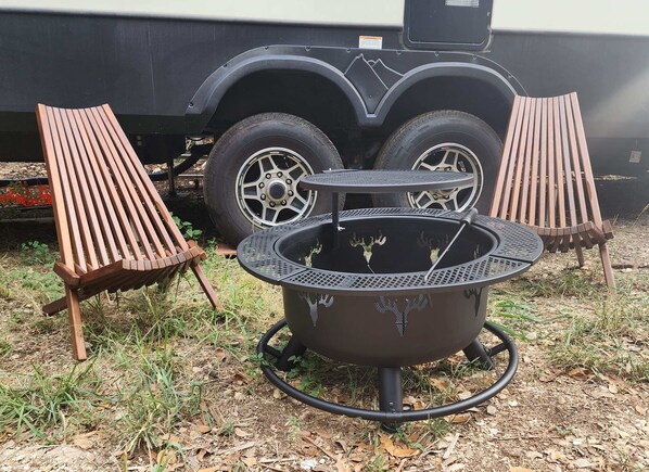 Outdoor BBQ Pit