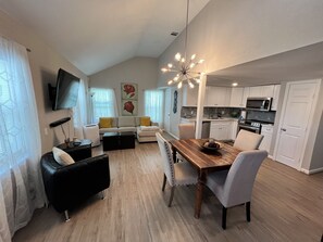 Main area as you enter the home