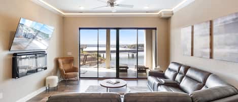 Enjoy the view, relax and catch up with friends and family in this cozy living room.