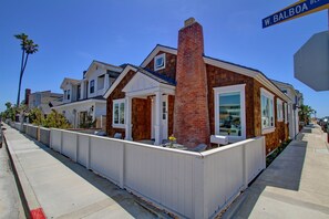 Side walk view