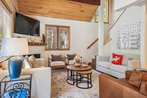 Living Room, Freeride Haus, Breckenridge Vacation Rental