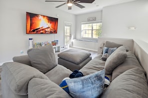 "Furniture","Indoors","Living Room","Couch","Fireplace"