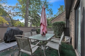 Nature, Outdoors, Yard, Chair, Furniture