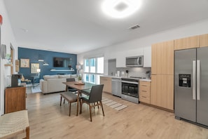 "Indoors","Home Decor","Floor","Flooring","Microwave"