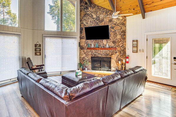 Lake Arrowhead Vacation Rental | 3BR | 2BA | 1,800 Sq Ft | Stairs Required
