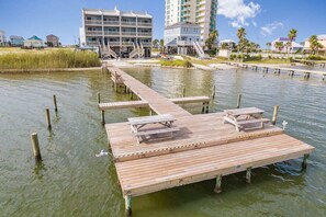 Community pier