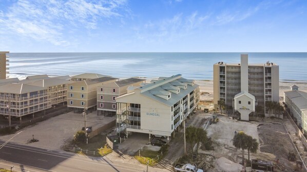 Sun Dial directly on the beach!