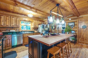Kitchen | Spices | Dishware & Flatware | Cooking Basics