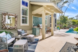 Built-In Gas Grill in Pool Area