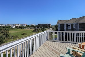 Sundeck 2024
