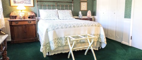 Master bedroom with full-size, pillow top mattress & high count cotton linens.