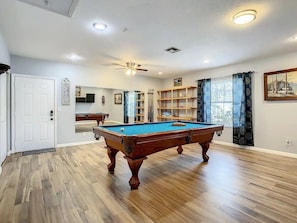 Spielezimmer