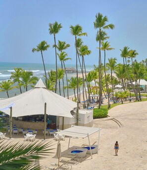 Coco’s restaurant to enjoy during your stay. If you don't want to cook on your vacations, you have the ease of having this restaurant in the complex and with beach view. Your vacation, your decision! Expect great international food and drinks.