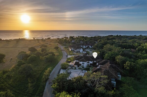 Fantastic proximity to the ocean, and exclusive access