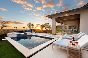 Welcome to Blue Serenity! Stunning Ocean Views