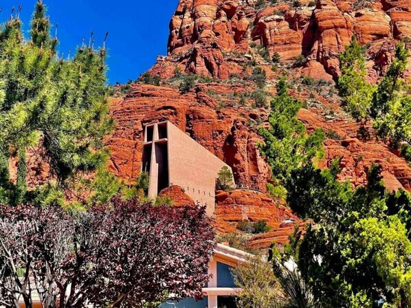 Chapel and red rock views.