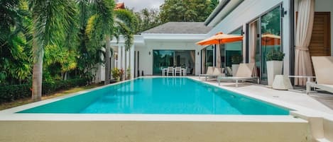 Zen Pool Villa in rawai (2658)