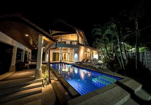 Amber Pool Villa, Your private slice of paradise (4484)