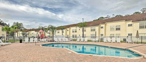 Kissimmee Vacation Rental | 3BR | 2BA | Steps Required | 1,200 Sq Ft