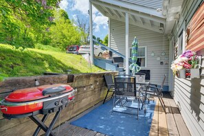 Patio | Grill | Outdoor Dining