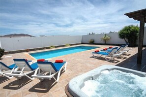 Private pool and Hot Tub