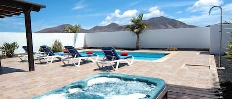 Central Lanzarote Villa | Private Pool & Hot Tub | Villa Serenidad Dos | Playa Blanca