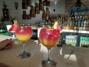 Bar (en la propiedad)