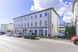 Ansicht Appartementhaus "Hafenriff" von der Hafenstraße
