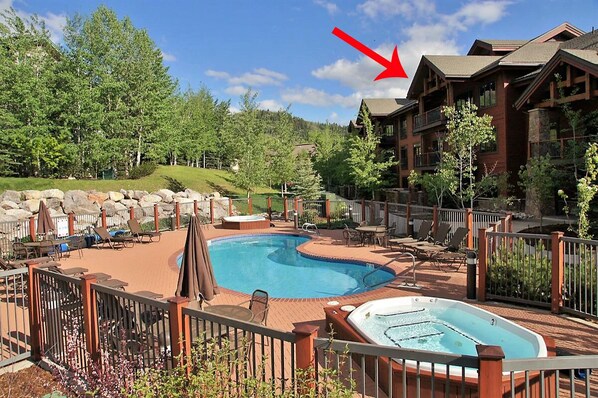 Emerald Lodge pool and the condo above