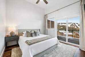 Primary Bedroom | King bed | Smart TV | Closet | Ensuite bathroom | Workspace
