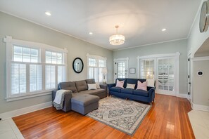 Living Area | Queen Sleeper Sofa | Smart TV | Fireplace