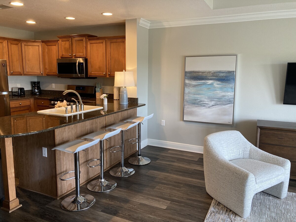 3 bedroom townhouse in a Golf community near Disney parks.