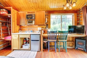Kitchenette | Cooking Basics | Coffee Maker