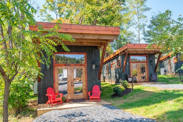 Welcome to Mount Jefferson, one of 7 tiny homes in downtown West Jefferson.