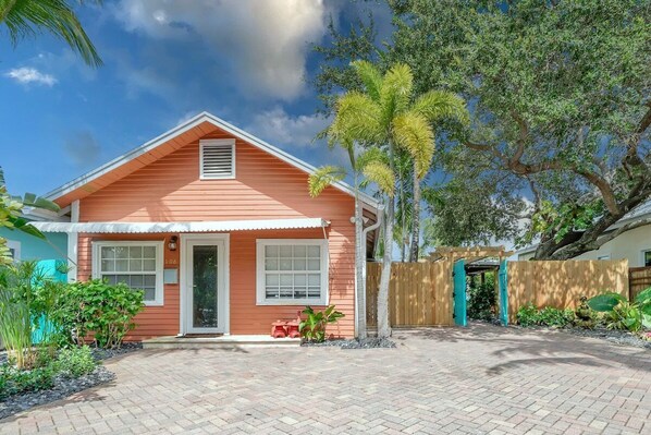 Welcome to your Downtown 2-Cottage Oasis in Lake Worth.  Enjoy tranquility in a gated courtyard featuring a pool, hot tub, outdoor bar, covered seating areas, a grill, and smoker; while being just steps from the restaurants and attractions of Lake and Lucerne Avenues.  With off-street parking and being walking distance to almost all the attractions you'll never have to get in the car.