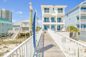 The boardwalk has a hose and a shower for rinsing off