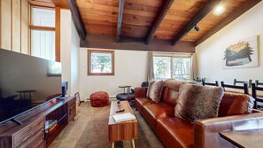 Indoors, Furniture, Living Room, Hardwood, Couch