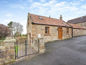 Exterior | The Cottage - Liverton Lodge, Liverton near Guisborough