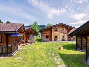 Außenseite Ferienhaus [Sommer]