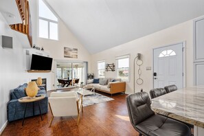146 web or mls CJP 4219