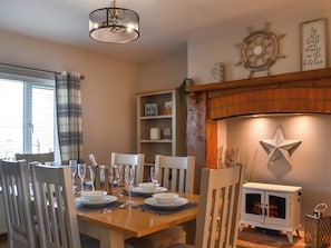Dining Area | North Cottage 1 - White House Leisure Park, Wilsthorpe