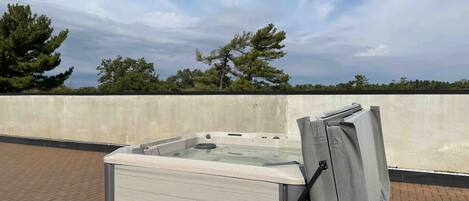 Soak and relax in the private hot tubs on the roof top. Available year round!