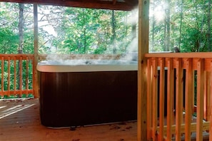 Enjoy the luxurious hot tub