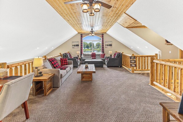 2nd level loft with queen sleeper and 55 in TV