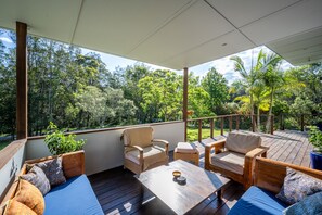 Front deck 