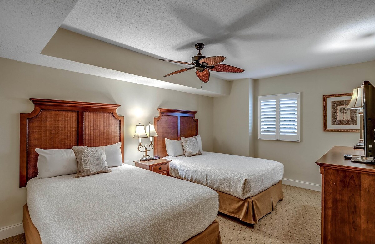HUGE 4/4 Condo w/ Two Oceanfront Balconies – by Luxury Beach Rentals