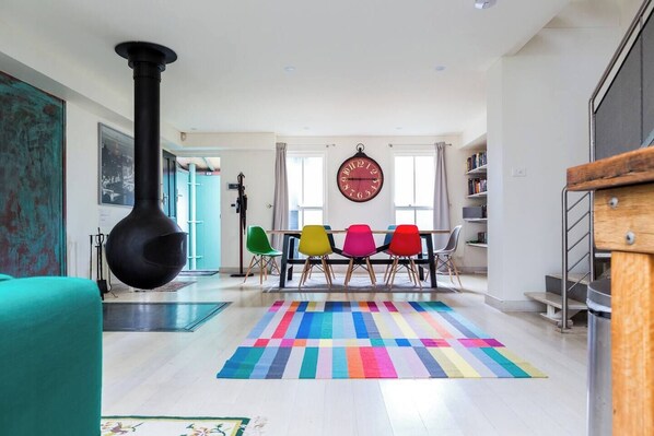 This designer family-friendly terrace offers spacious, light-filled interiors accentuated with high-end finishes and bold pops of colour.