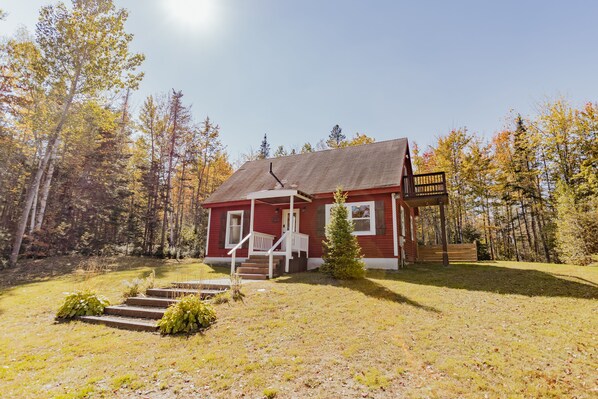 Initial view of this private cabin.